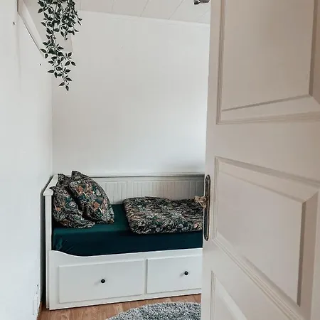 아파트 With 2bedrooms Near The Train And Buss Station 모스